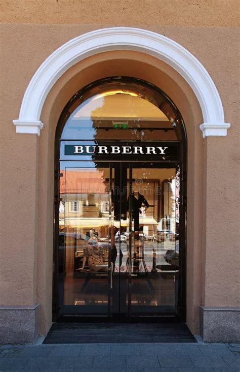 burberry produced in lithuania|Burberry manifattura.